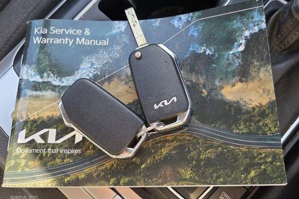 2022 Kia Carnival KA4 S People Mover Image 13
