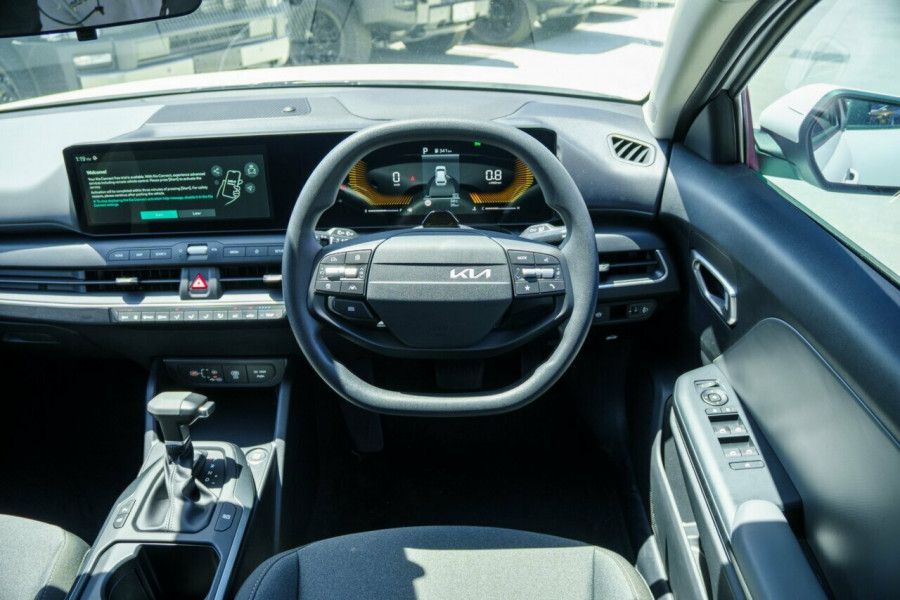 2026 Kia K4 CL4m S Hatch Image 10