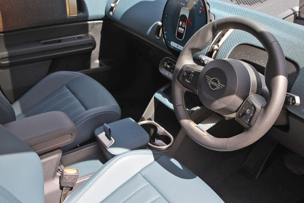 2025 MINI Countryman U25 S Favoured SUV image 14
