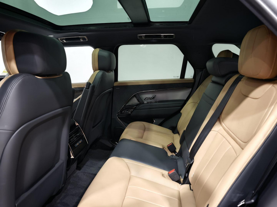2026 Land Rover Range Rover Sport L461 D300 Dynamic SE SUV Image 5