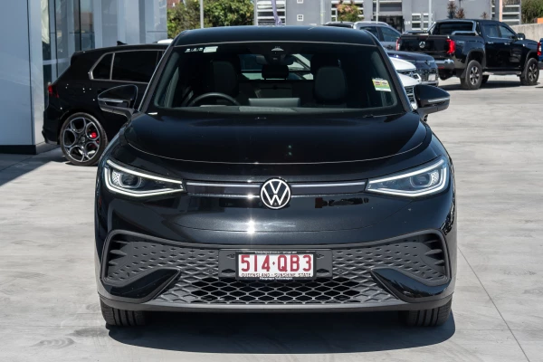 2025 Volkswagen ID. 5 E2 Pro SUV Image 4