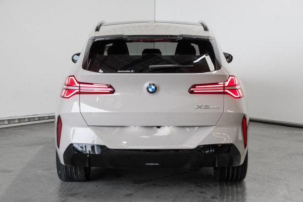 2026 BMW X3 G45 30e xDrive SUV image 5