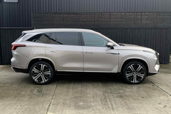 2026 MY25 MG QS IS31 Essence SUV Image 2