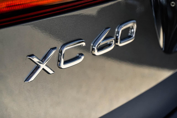 2020 MY21 Volvo XC60 UZ T5 Momentum Suv Image 5