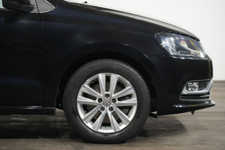 2014 Volkswagen Polo 81TSI Comfortline Hatch Image 5