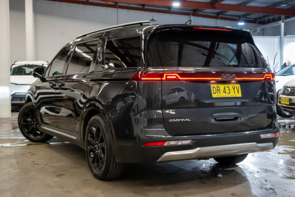 2023 Kia Carnival KA4 Special Edition People Mover image 2
