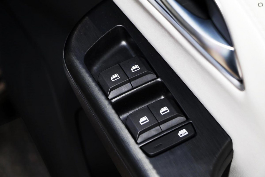 2024 MG ZS ZS32 Essence Hybrid+ SUV Image 13