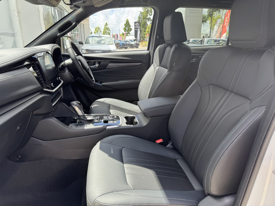 2026 Isuzu MU-X RJ LS-T SUV Image 15