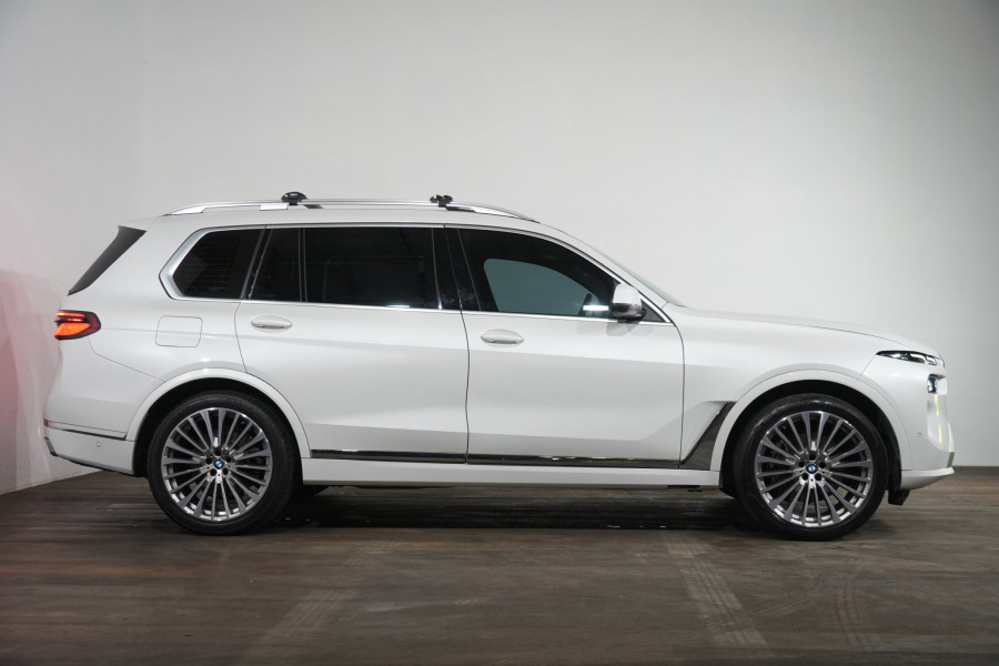 2022 BMW X7 Xdrive40d Design Pure Exc Mhev SUV Image 4