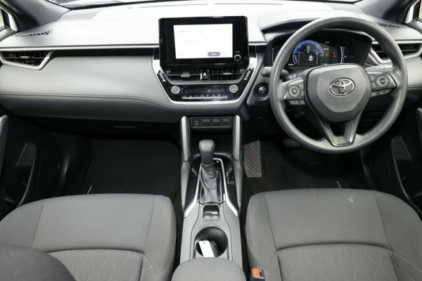 2024 Toyota Corolla Cross MXGA10R GX SUV Image 7