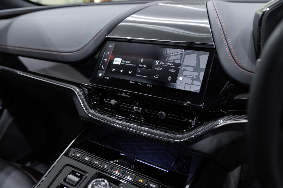 2025 Aston Martin DBX Wagon Image 45