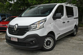 Renault Trafic 103KW Low Roof SWB X82