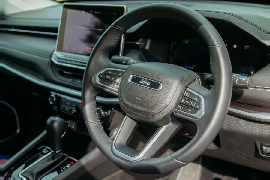 2023 MY24 Jeep Compass MV Limited e-Hybrid SUV Image 17