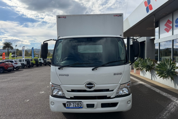 2023 Hino 616 AT 3430 WIDE Pantech Image 4