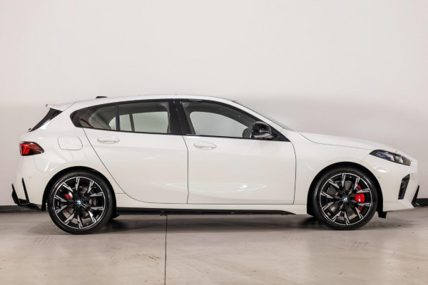2026 MY25 BMW 1 Series F70 120 M Sport Hatch image 8