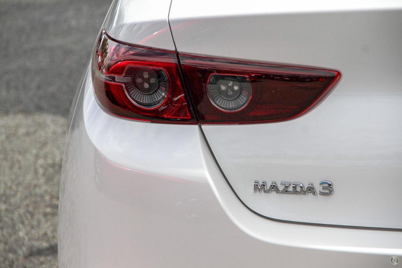 2023 Mazda 3 BP Series G20 Touring Hatch Image 6