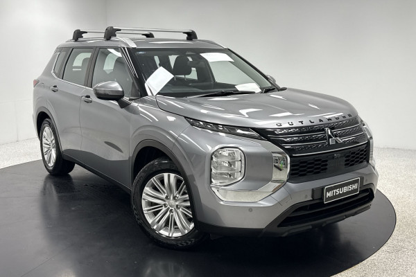 2021 MY22 Mitsubishi Outlander ZM ES SUV