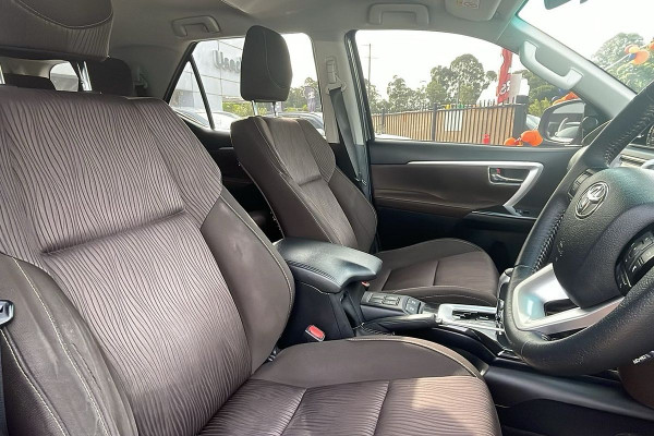 2019 Toyota Fortuner GUN156R GXL SUV Image 19