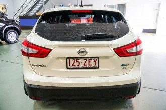 2014 Nissan QASHQAI J11 ST Suv