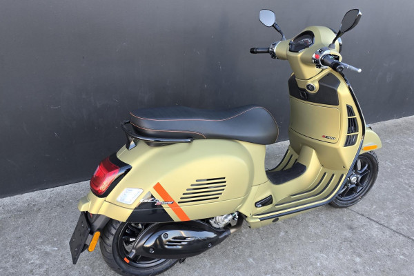 2024 Vespa GTS 300 Super Sport 300 GTS
