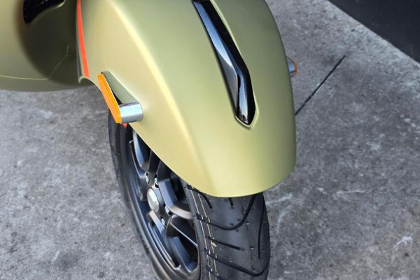 2024 Vespa GTS 300 Super Sport 300 GTS Image 5