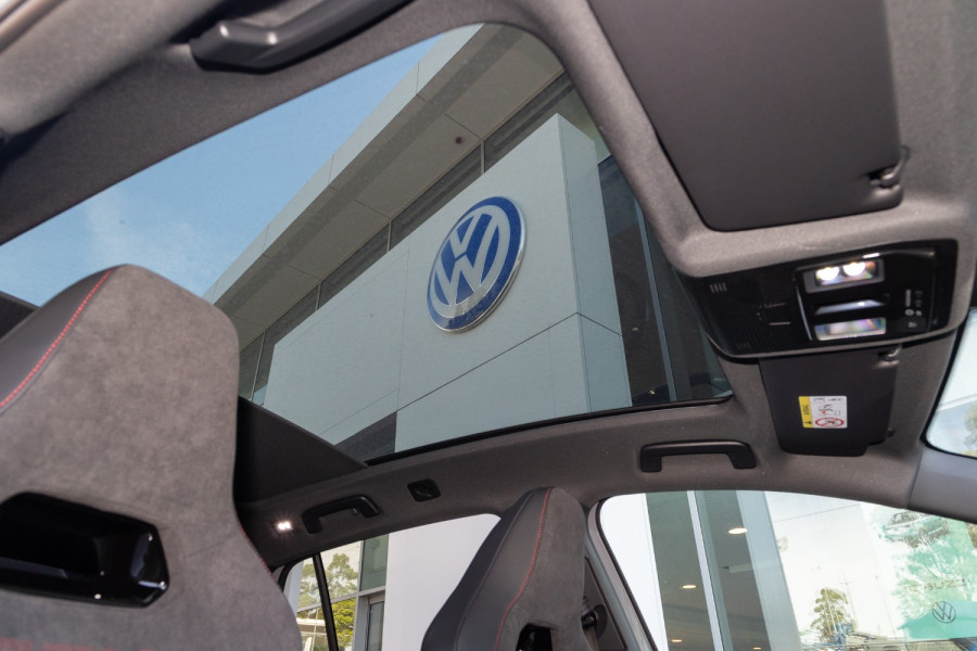 2024 MY25 Volkswagen ID. 5 E2 GTX SUV Image 12