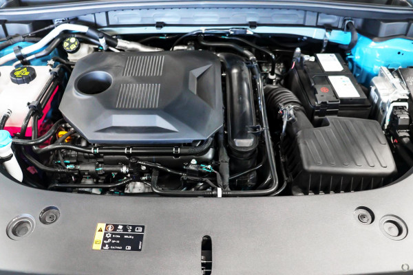 2025 MG HS AS33 Essence SUV Image 11