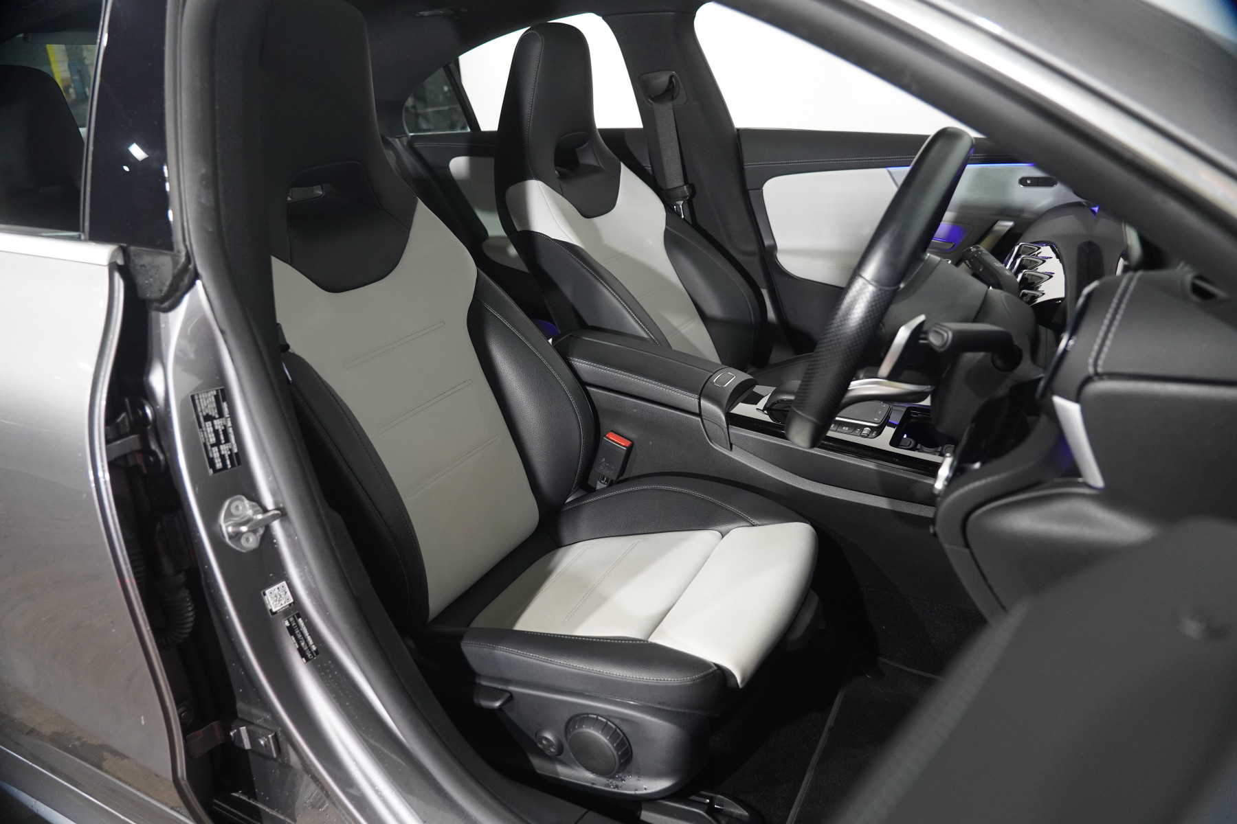 2022 Mercedes-Benz Cla 200 Coupe Image 26