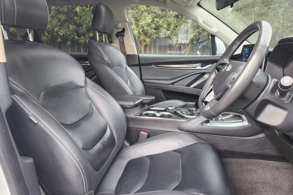 2023 LDV D90 SV9A Executive SUV Image 11