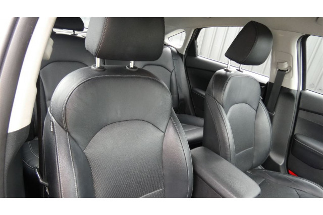 2020 MY21 Kia Cerato BD MY21 SPORT+ SAFETY PACK Hatch Image 13
