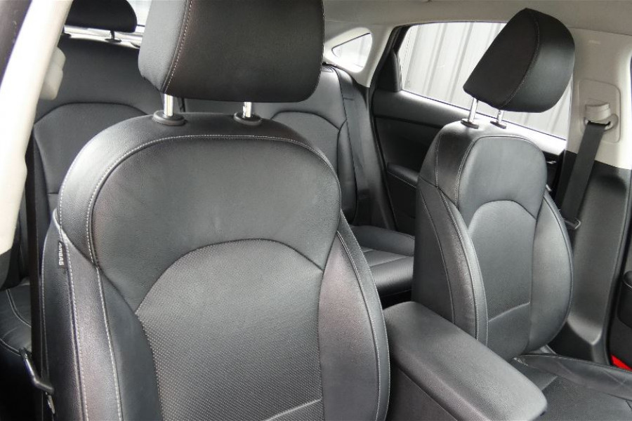 2020 MY21 Kia Cerato BD MY21 SPORT+ SAFETY PACK Hatch Image 13
