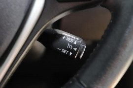 2014 Toyota Corolla ZRE172R SX Sedan