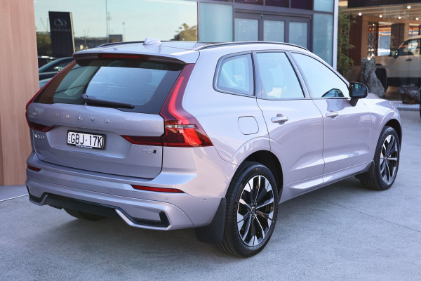 2026 Volvo XC60 UZ Ultra B5 Dark SUV Image 5