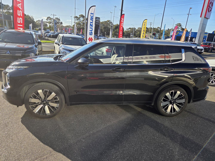 2025 Mitsubishi Outlander ZM Exceed Tourer SUV Image 4