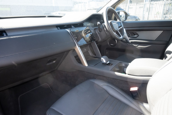 2025 MY25.5 Land Rover Discovery Sport L550 P250 Dynamic SE SUV image 7