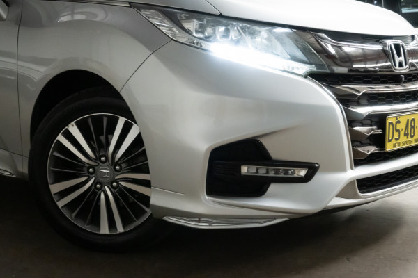 2018 Honda Odyssey 5th Gen VTi-L SUV Image 4
