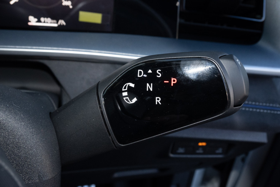 2026 Volkswagen Tayron R4 200TSI eHybrid R-Line SUV