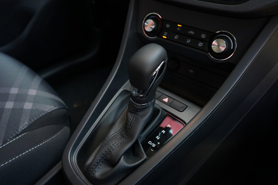 2024 MG 3 SZP1 Core Hatch Image 16