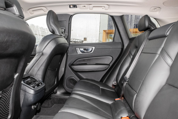 2020 Volvo XC60 UZ T5 SUV Image 9