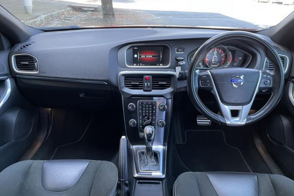 2015 Volvo V40 T5 - R-Design Hatch Image 4