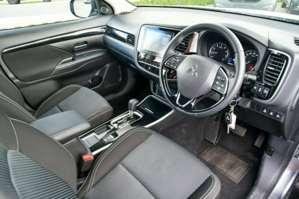 2018 MY19 Mitsubishi Outlander ZL MY19 ES 2WD ADAS Wagon image 18