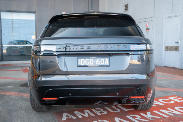 2026 Land Rover Range Rover Velar L560 P250 Dynamic SE SUV image 5
