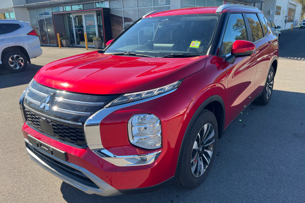 2025 Mitsubishi Outlander ZM LS SUV