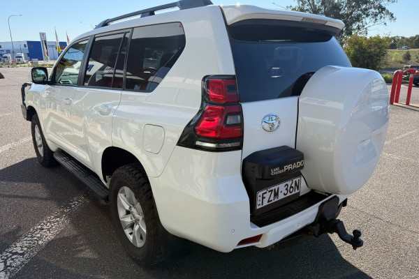 2019 Toyota LandCruiser Prado GDJ150R GXL SUV Image 6