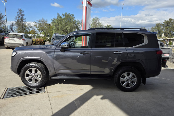 2023 MY24 Toyota LandCruiser FJA300R Sahara SUV Image 6