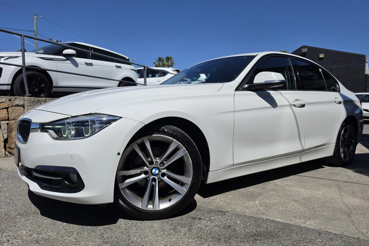 2016 BMW 3 Series F30 LCI 320i Sport Line Sedan