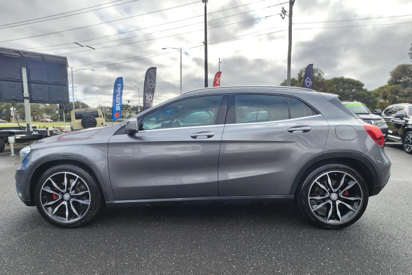 2015 Mercedes-Benz GLA-Class X156 GLA250 SUV Image 4