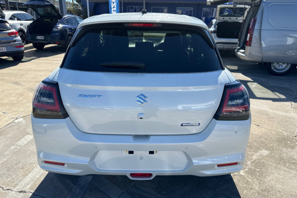 2025 Suzuki Swift Hybrid UZ Hybrid Plus Hatch Image 3