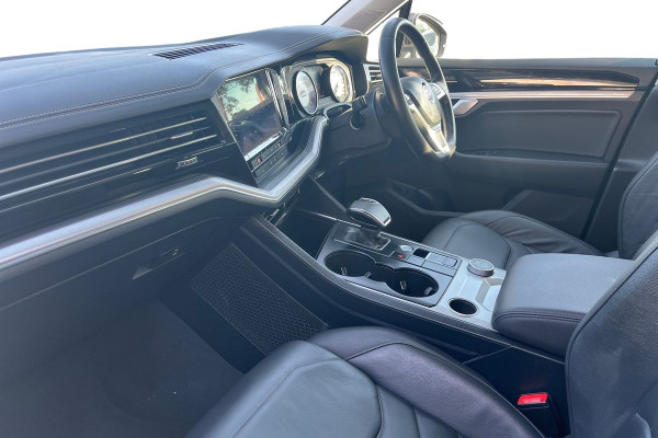 2019 Volkswagen Touareg CR 190TDI Launch Edition SUV