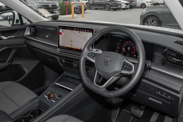 2025 Volkswagen Tayron R4 150TSI Life SUV Image 6